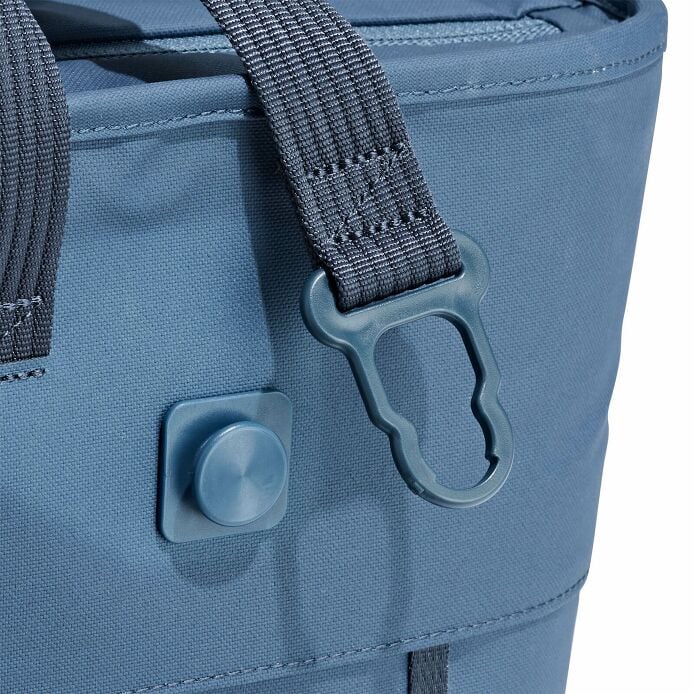 carryouttm-soft-cooler-tote-30-l-q1 250815_hydro_cooler_details_14841_6.jpg