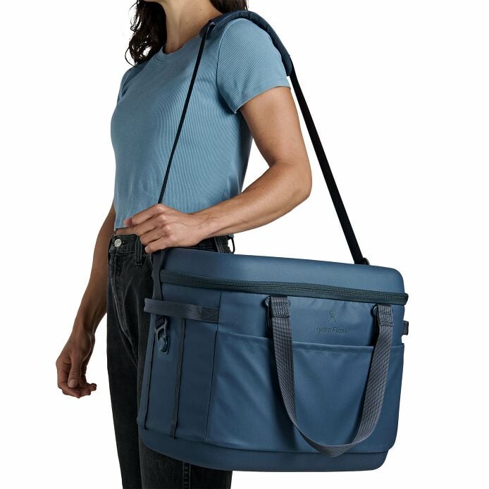 carryouttm-soft-cooler-30-l-l2 250815_hydro_s26_hb_14546_5.jpg