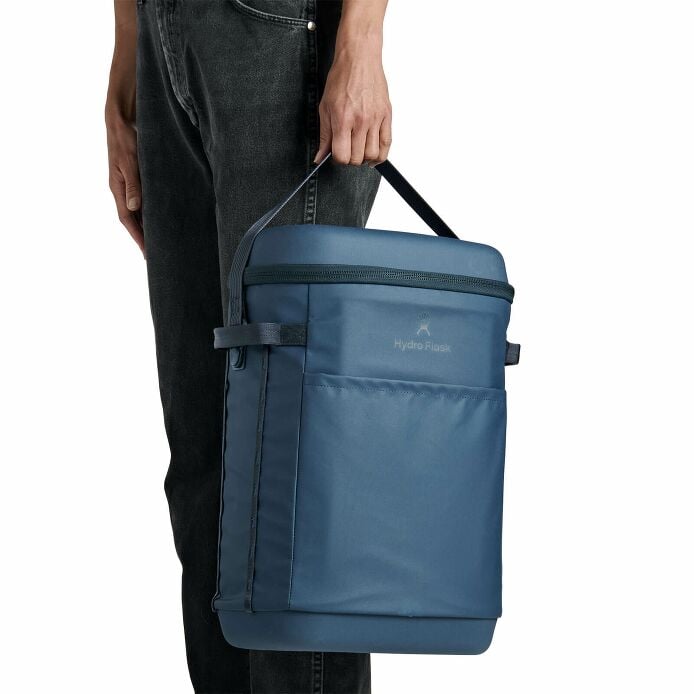 carryouttm-backpack-22-l-v5 250815_hydro_s26_hb_14597_6.jpg