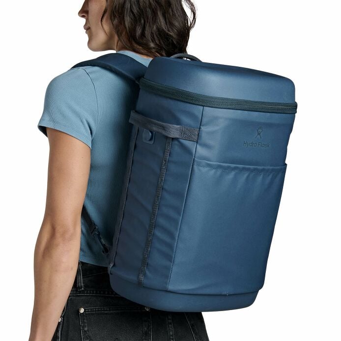 carryouttm-backpack-22-l-v5 250815_hydro_s26_hb_14605_7.jpg