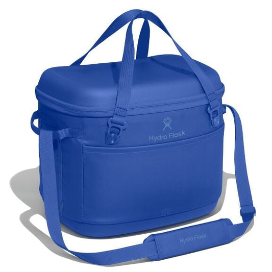 carryouttm-soft-cooler-30-l-l2 cpco382_carryout_cooler_30l_capri_blue_angled_1.jpg