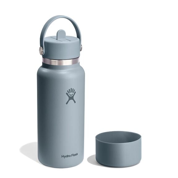 32-oz-straw-bottle-and-boot-bundle-f9 group_199_1.jpg