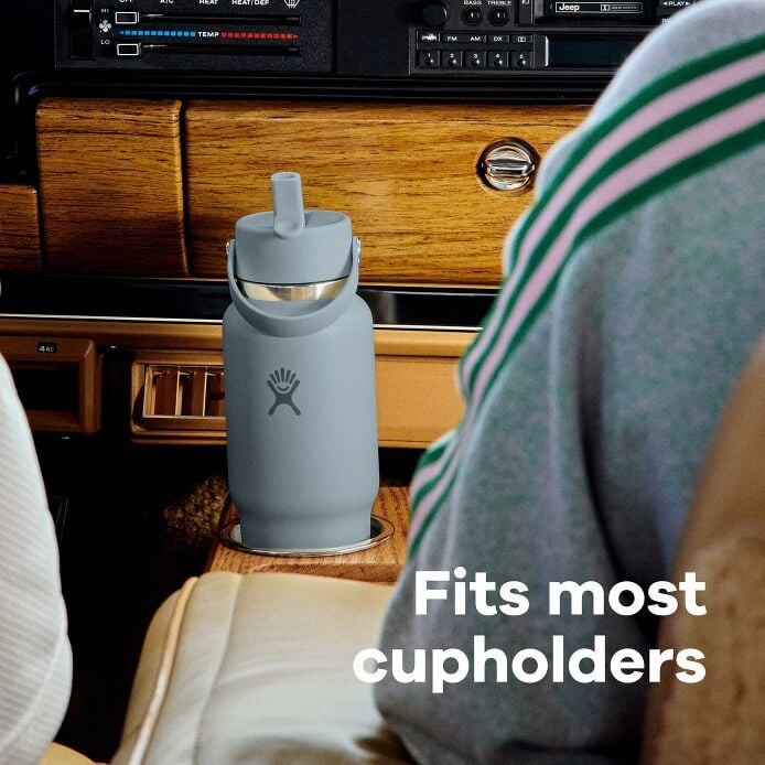 32-oz-travel-bottle-with-flex-straw-cap-r1 hf_s26_wtcfs_apdp_06_8.jpg