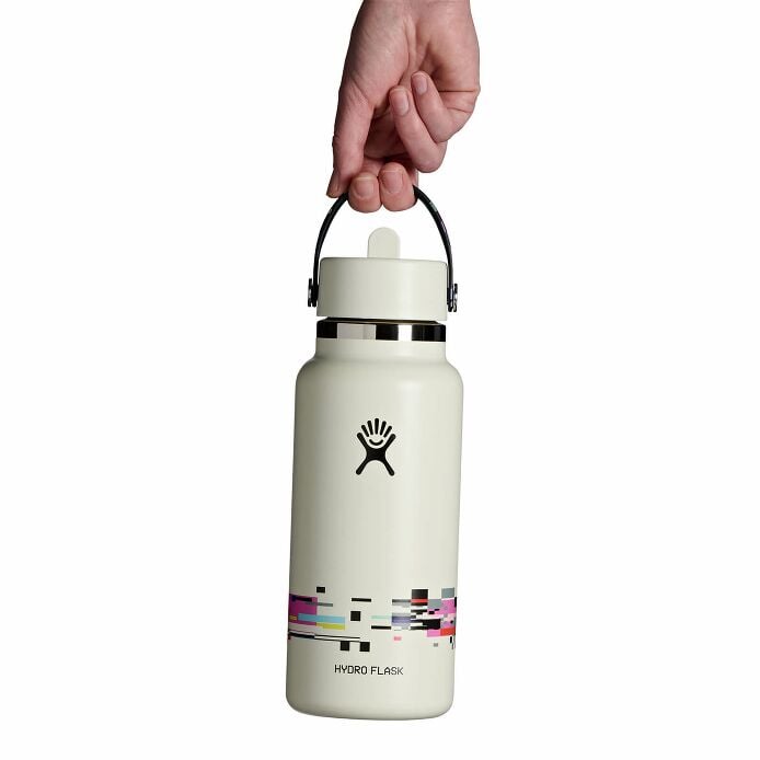 glitch-collection-32-oz-bottle-with-flex-straw-cap-r5 le26-w32-1006-32-oz-wide-flex-straw-cap-glitch-white-hb.jpg