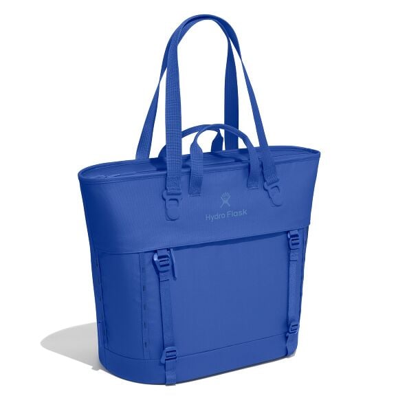 carryouttm-soft-cooler-tote-30-l-q1 maxiit382_carryout_tote_30l_capri_blue_angled_1.jpg