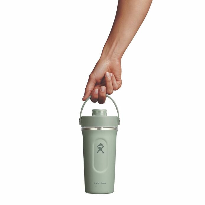 gym-bundle-l6 mxcc24374_24ozinsulatedshakerbottle_agave_hb_1.jpg