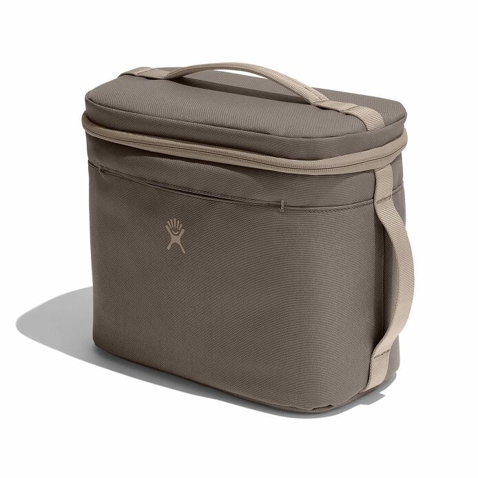 8-l-insulated-lunch-bag-r3 sl8217_8linsulatedlunchbag_sandpiper_angled.jpg